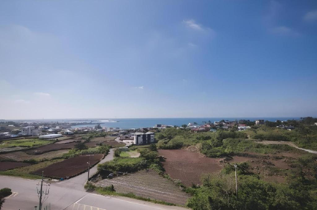 Sallys Jeju Hotel Exterior photo